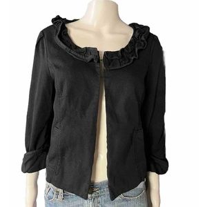 Women’s Willi smith Black Blazer Jacket Medium Ruffle Collar hook closure